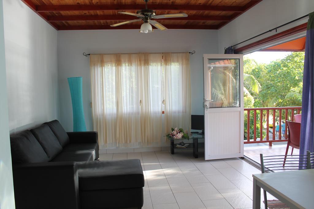 Green Blue Beach House Baie Lazare  Bagian luar foto